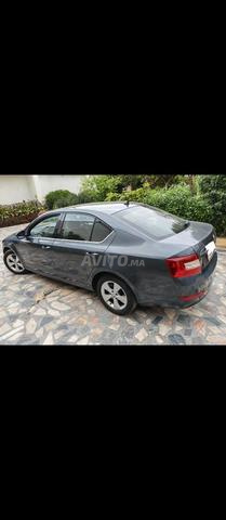 Skoda automatique 1ère main 1 peinture toutes options