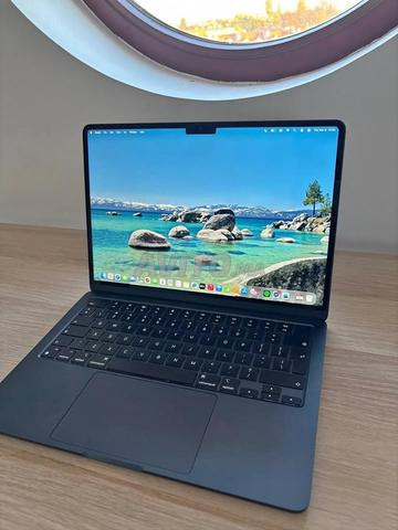 Macbook Air M2 2022 16Go 256Go