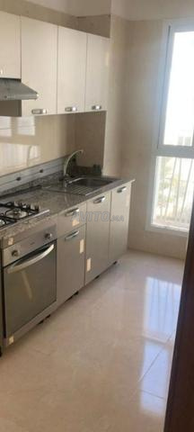 شقة للإيجار 100 متر مربع بالدار البيضاء