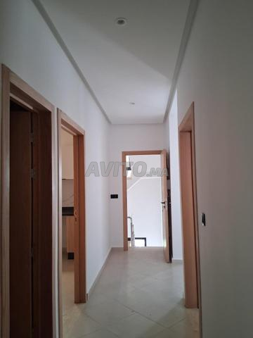 شقة رائعة بالطابق الثاني جديدة - 2