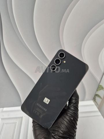 Samsung S23fe 5G 128go 8ram Officiel