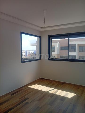 Appartement à louer 86 m² à Victoria Bouskoura - 2