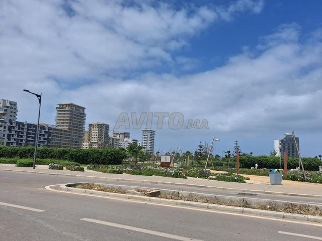 مكتب للإيجار مدينة بيئية زيناتا إيكو سيتي