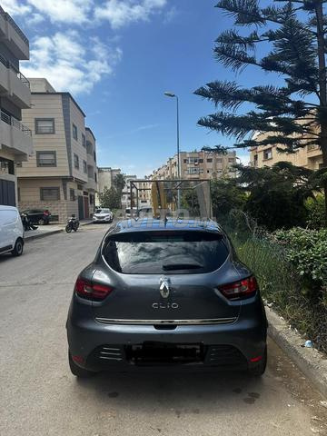 Clio 4 toutes options manuelle modèle 2018 - 2