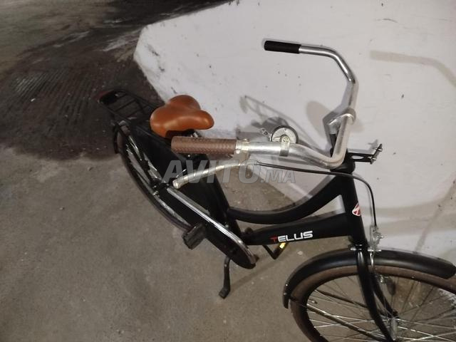 Vélo de ville peu utilisé 28 POUCES - 2