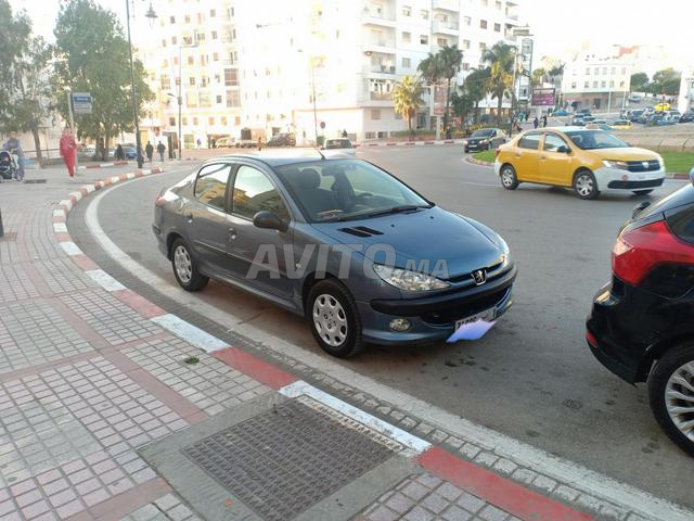 Peugeot 206 sedan
