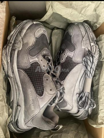 بالنسياغا تريبل إس مقاس 44 أوروبي