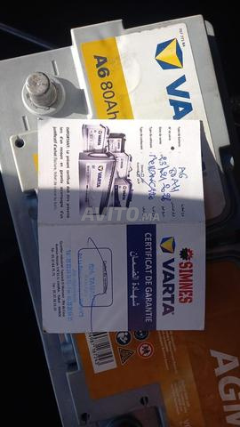 Batterie Varta Mercedes neuve, installée il y a un mois