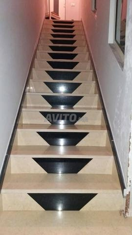 تركيب الرخام للمطابخ والحمامات والدرج