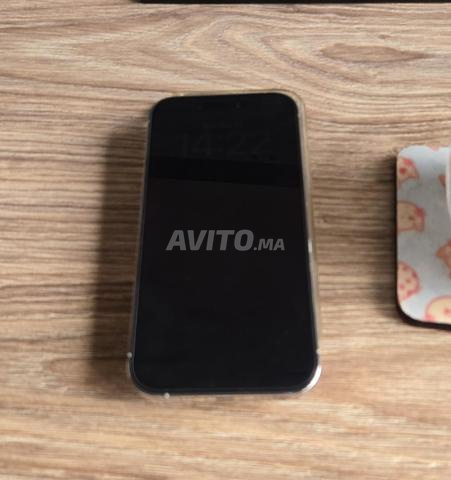 iPhone 14 Pro Blanc 128GB -- Très Bon Etat - Esim