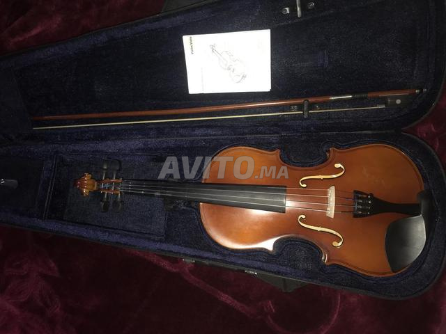 🎻 كمان 4/4 بحالة جيدة – صوت جميل ومثالي
