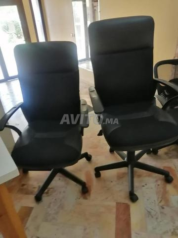 مكاتب وكراسي - بحالة جيدة - 2