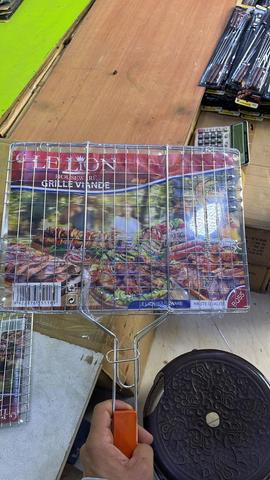 Gril LE LION grand et neuf excellente qualité - 2