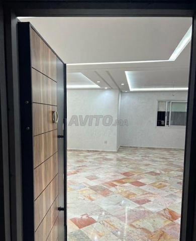 شقة في حي هادئ بالدار البيضاء للبيع - 2