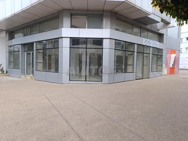 مبنى 5 طوابق مكاتب بمساحة 1400 متر مربع - 2