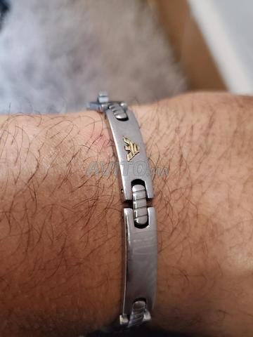 سوار أرماني أصلي من الفولاذ والذهب - 2