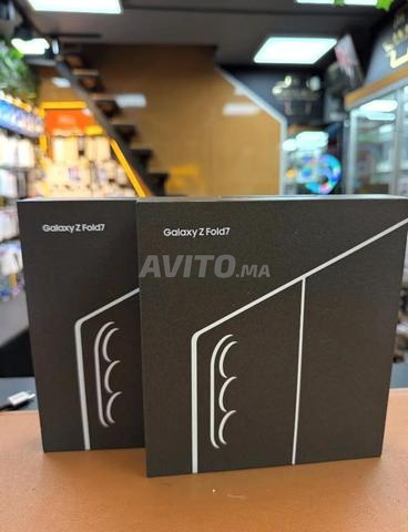 NEUF SAMSUNG Z FOLD 7 NOIR 256GB / VENTE EN MAGASIN
