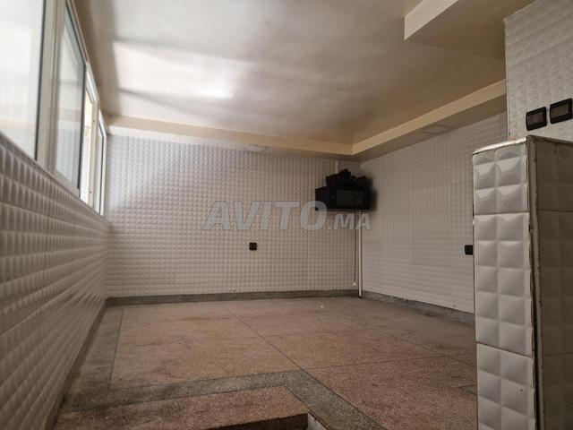 محل للبيع - 2