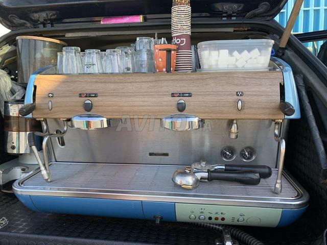 Presse à café avec moulin