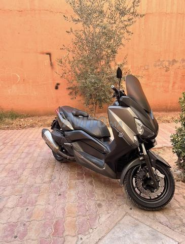 Yamaha XMAX 400 - 2