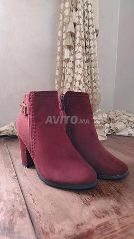 حذاء نسائي أنيق باللون العنابي للبيع 👢 - 2