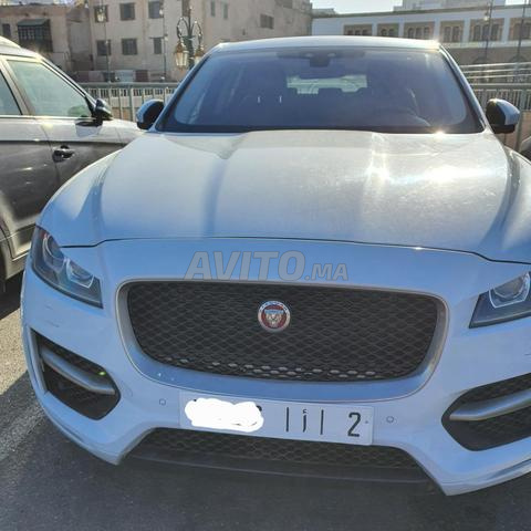 جاكوار إف بيس 2016