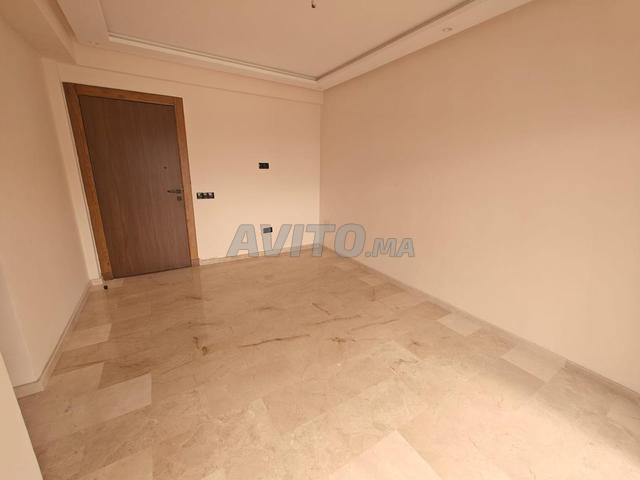 Appartement à louer à ROCHES NOIRES - image 3