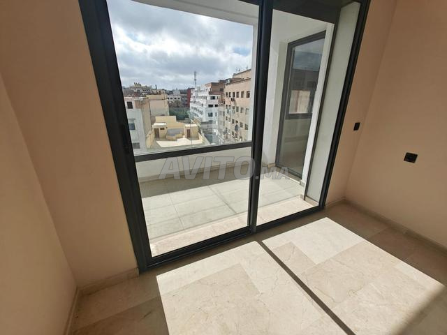 Appartement à louer à ROCHES NOIRES - image 4