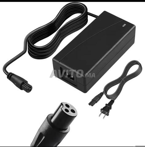 Chargeur hoverboard 42 V 2A