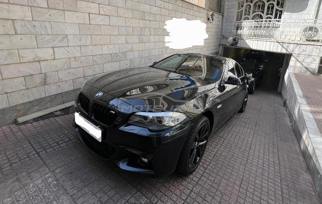 BMW Série 528i Essence
