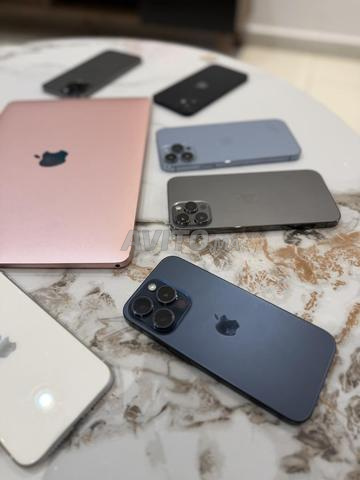 iPhones et MacBook à vendre - 2