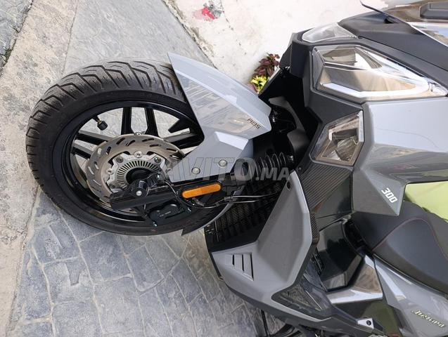 SYM JOYRIDE 300 MODÈLE 2024