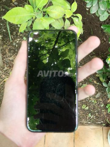 iPhone XR propre - 2