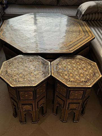 Table en bois avec 4 cendriers - 2