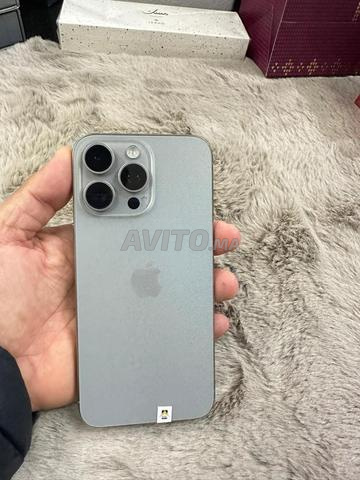 iPhone 15 Pro Max 256Go état batterie 88%