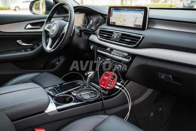 Chargeur de voiture multi-ports avec onduleur 220V
