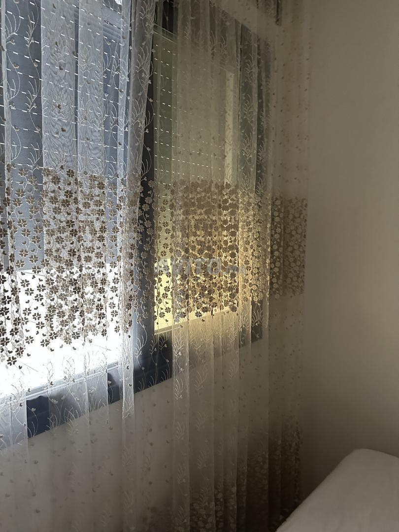 Appartement meublé à louer dans le quartier Shorouk dans un immeuble chic - image 5