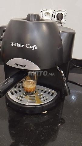 آلة قهوة أريتي تعمل بشكل جيد - 2