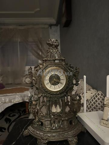 ساعة مدفأة زخرفية قديمة - 2