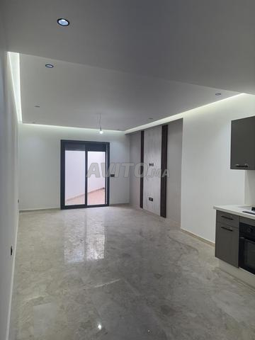 استوديو للإيجار 61 م² – غير مفروش - 2