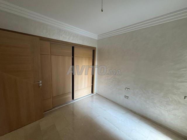 شقة راقية للإيجار - طابق أرضي بحديقة - 2