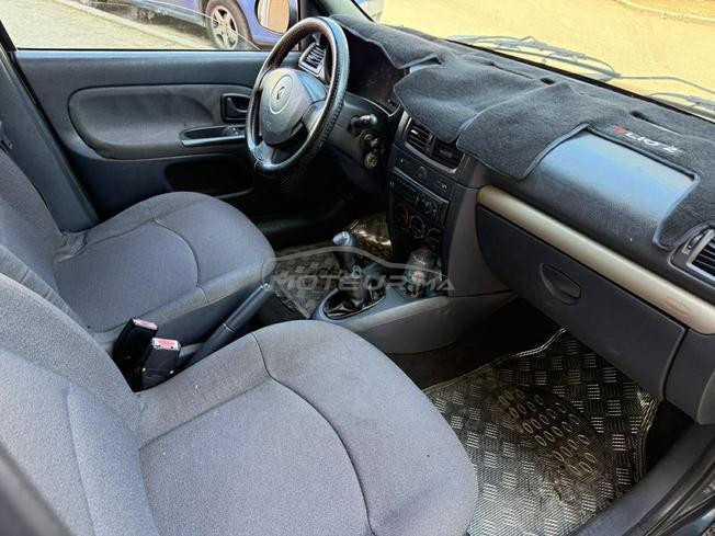 Renault Clio Essence Manuelle 2004