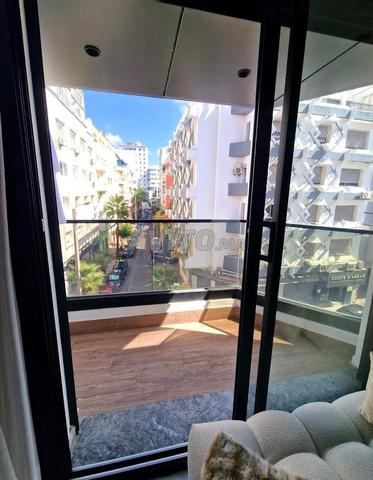 Studio meublé à louer - image 4