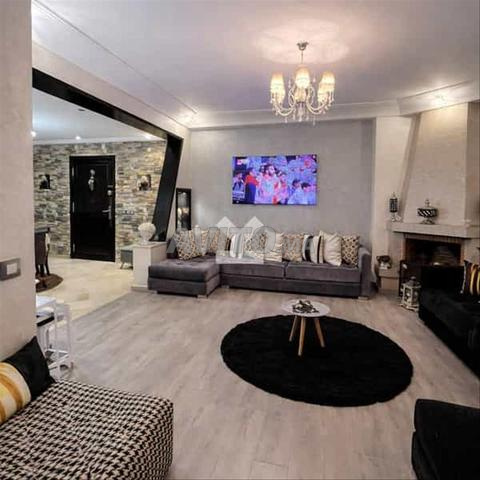 183945-بيع شقة بالدار البيضاء لكريمات بمساحة 170 متر مربع