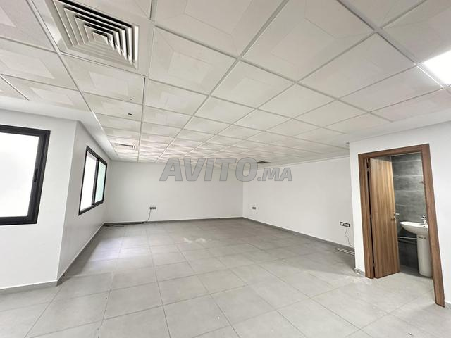 مكاتب للإيجار - روش نوار - 2