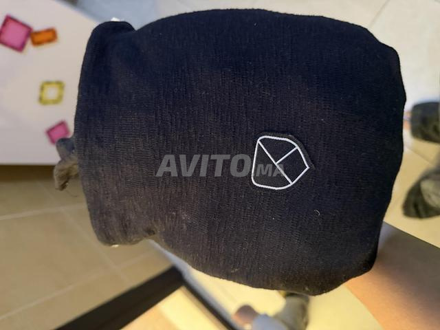 وشاح حمل أسود للأطفال