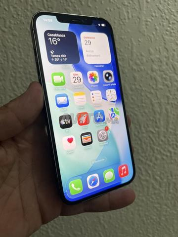 iPhone 12 pro max officiel 128/90 état