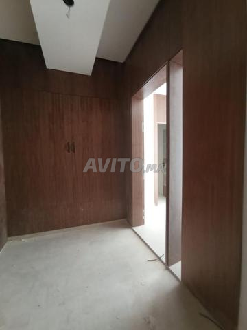 للبيع مكتب مؤجر (استثمار إيجاري) - 2