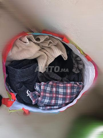 ملابس بحالة جيدة للبيع - 2