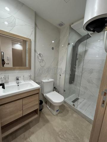 STUDIO/LOFT À LOUER (HAUT DE STANDING) - 2